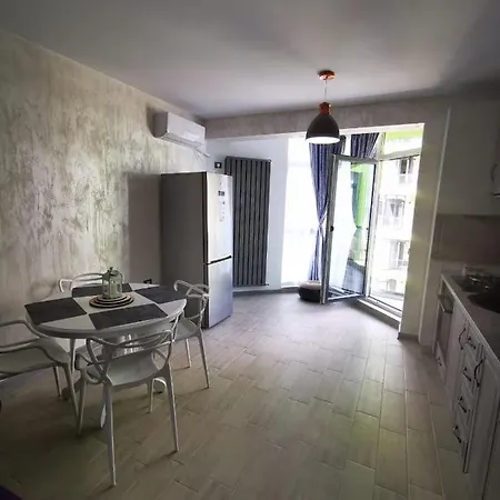 Appartamento Mamaia Luxury Holiday Năvodari